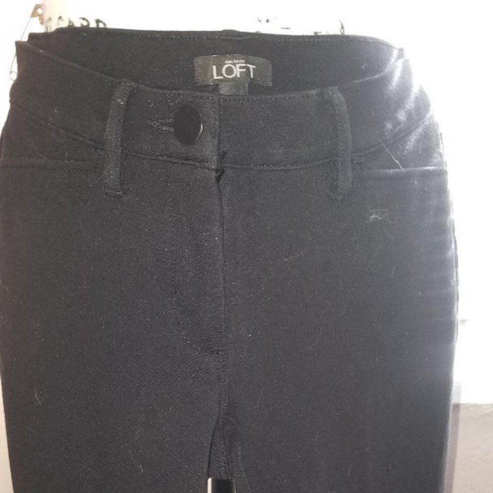 Black Loft skinny pants